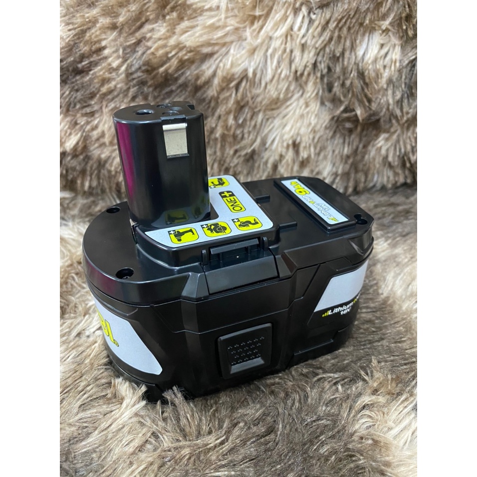 Pin Ryobi 18V 9AH nhận sạc zin, full tem. BN.