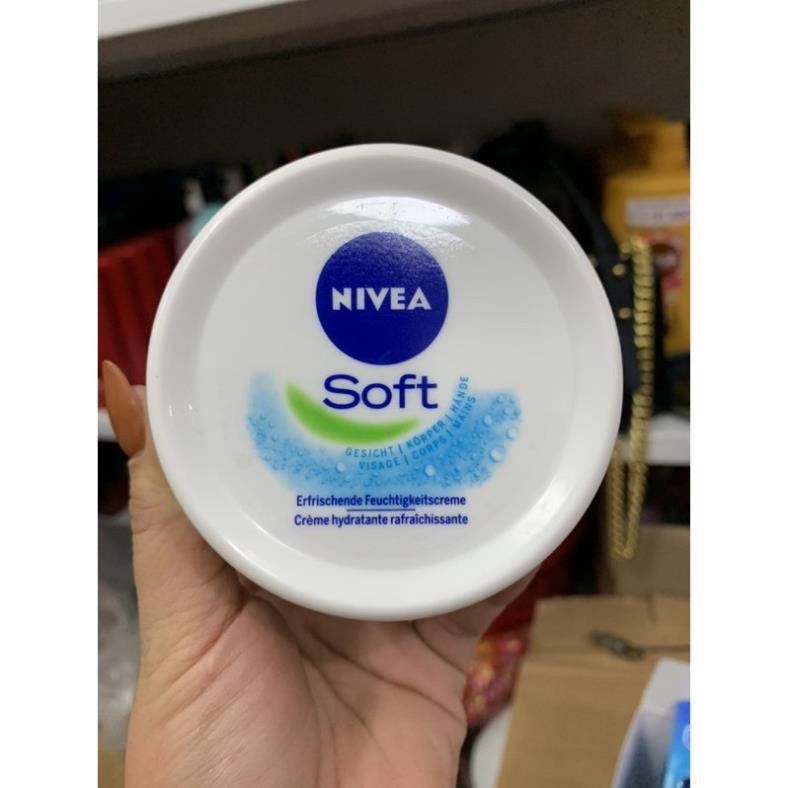 Kem dưỡng ẩm, dưỡng da, chống nẻ Nivea Soft của Đức dùng cho mặt và toàn thân 200ml