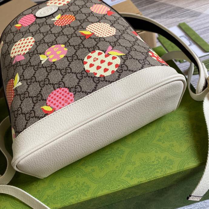 Balo Gucci size 22 x 29 x 15cm