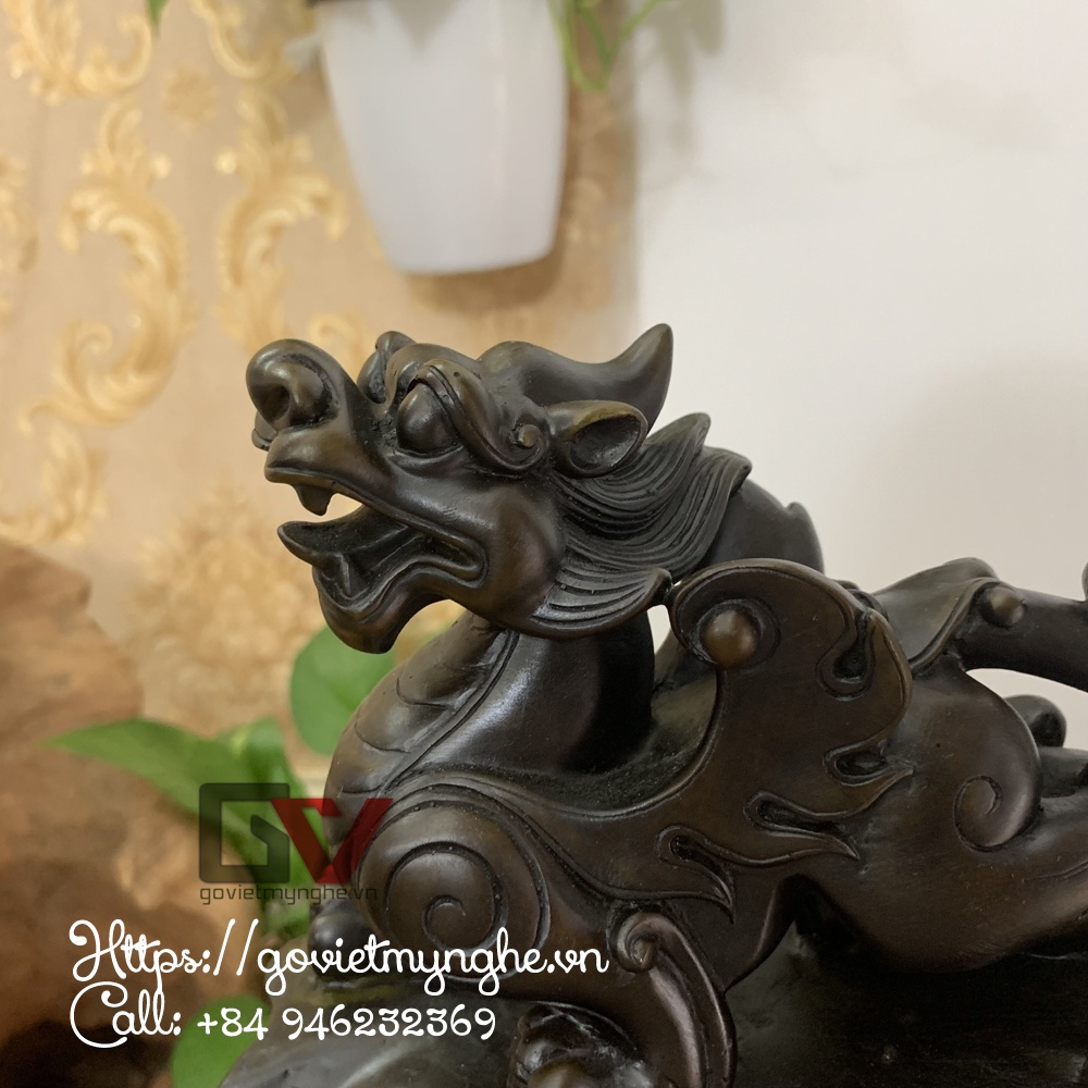 Cặp 2 tượng đá Tỳ Hưu trang trí phong thủy nhà cửa bàn làm việc - Dài 20cm - Màu Nâu Đen