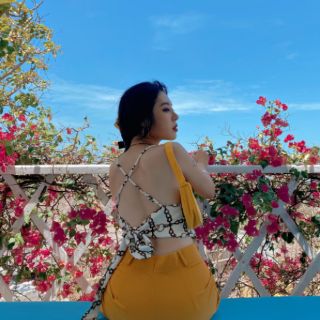 ÁO YẾM HAI DÂY THẮT NƠ