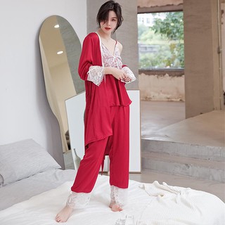 Váy lụa kèm choàng phối ren cao cấp