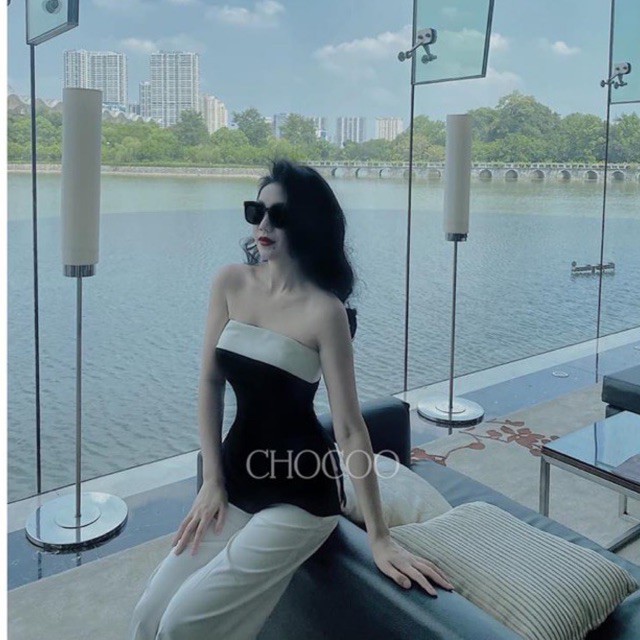 Áo cúp ngực phối màu đen trắng xẻ tà m73 | BigBuy360 - bigbuy360.vn