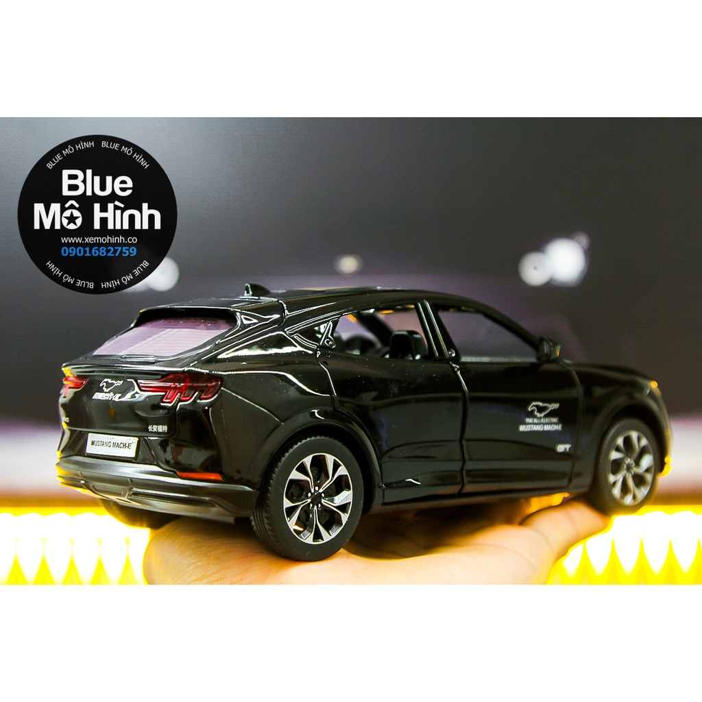 Mô hình xe điện Ford Mustang Mach E 1:24