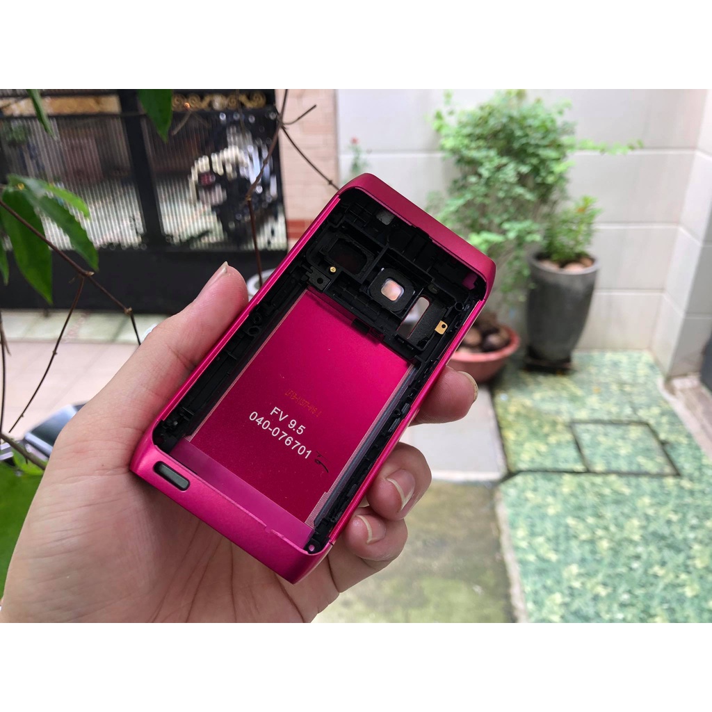 Vỏ Nokia N8 tháo máy