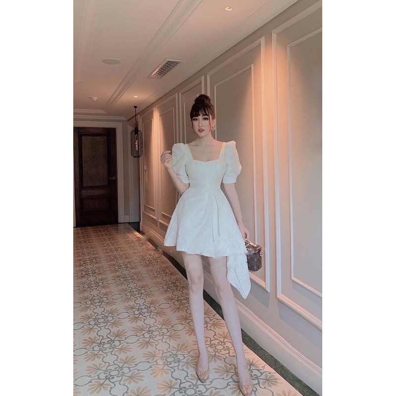 Đầm gấm cổ vuông tay bồng lệch tà | BigBuy360 - bigbuy360.vn