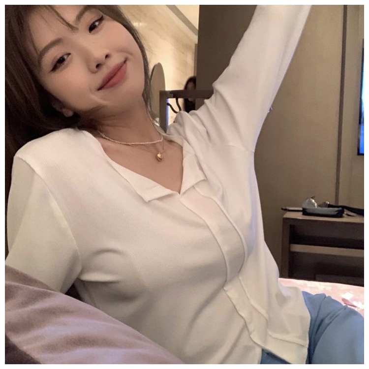 Áo Thun Tay Dài Cổ Chữ V Xẻ Tà Thời Trang Mùa Thu Mới 2022 Cho Nữ