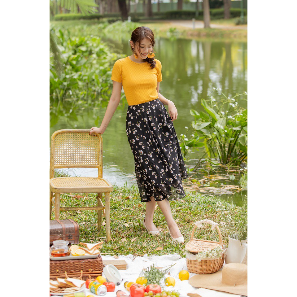 Set Váy Hoa Mùa Hè + Áo Thun Croptop The Kat House nhiều size, nhiều màu, có bán tách set