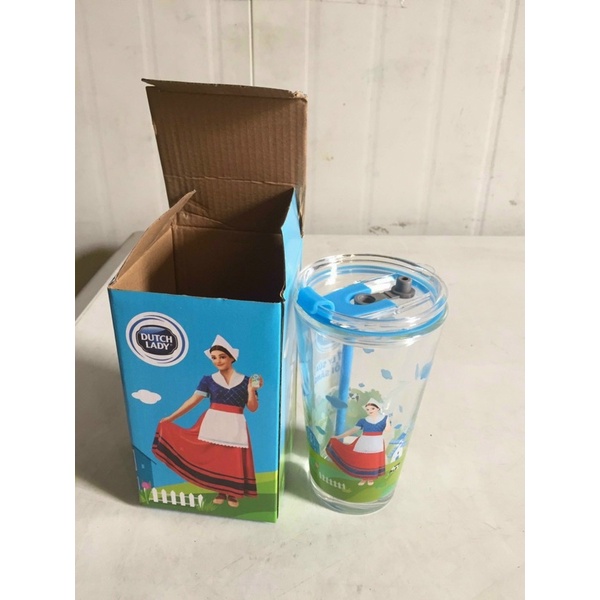 Ly Thủy TinhKèm Nắp Chống Tràn Và Ống Hút 450ML Hkm DutchLady