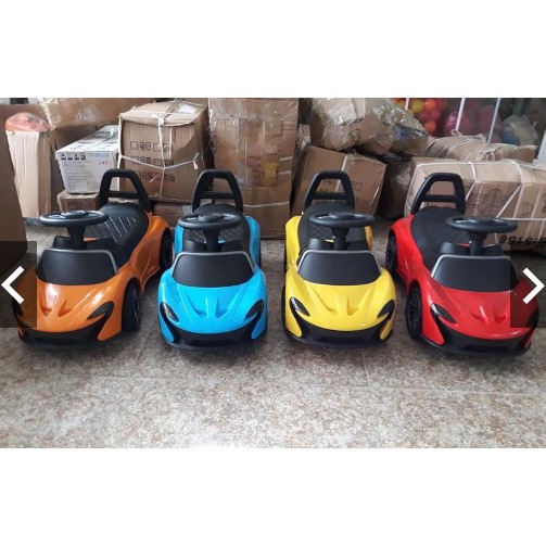 Xe lắc bơi chòi chân ô tô