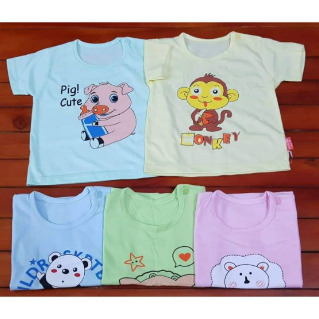 Áo cộc cotton có nút cài vai cho bé