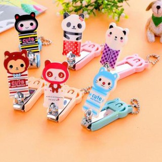 Bấm móng tay cute đáng yêu
