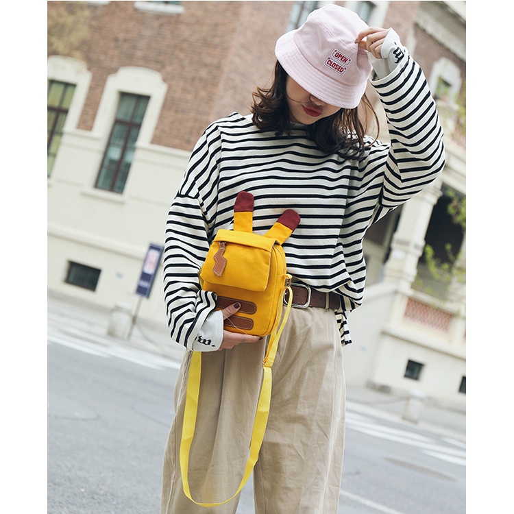 Túi xách nữ Bella925 balo đeo chéo bằng vải bố nhỏ xinh hình pikachu thích hợp dạo phố