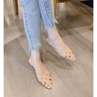 Sandal rọ bít mũi