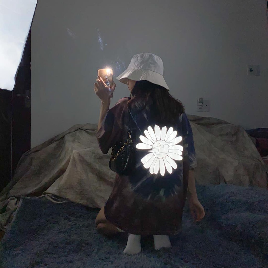 Áo thun tay ngắn phản quang unisex, áo phông tay lỡ nam nữ không phai màu, 65% cotton, free size 40-75kg-yumi47store | BigBuy360 - bigbuy360.vn