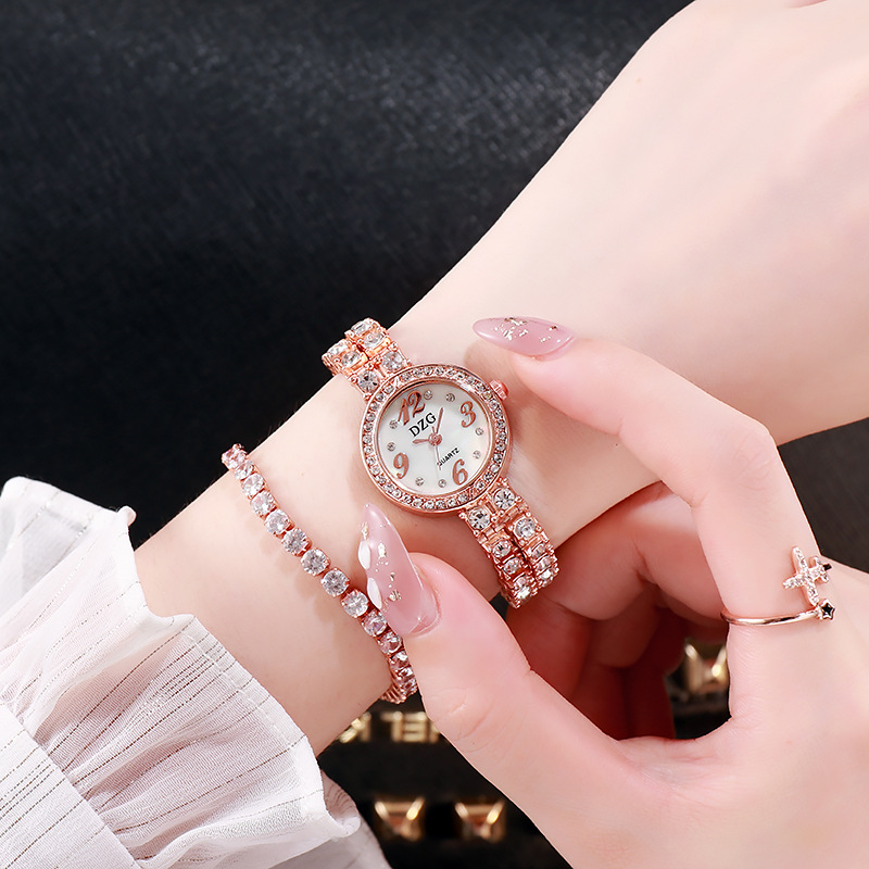 Đồng Hồ Máy Quartz Đính Hột Xoàn Lung Linh Với Dây Thép Không Gỉ Sang Trọng Cho Nữ