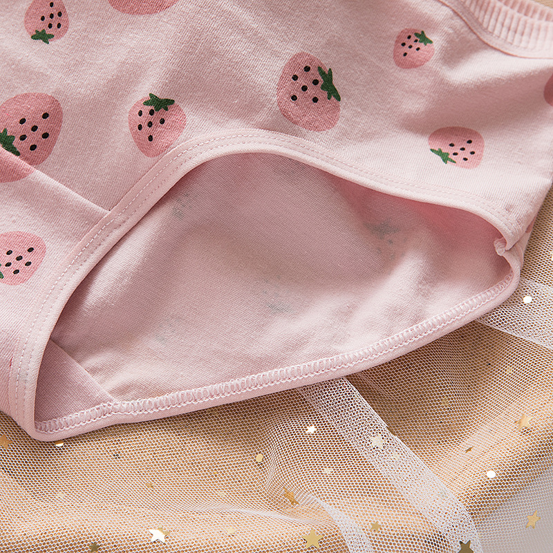 Pretty Strawberry Print Cotton Panties For Women