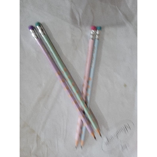 1 chiếc bút chì G- start