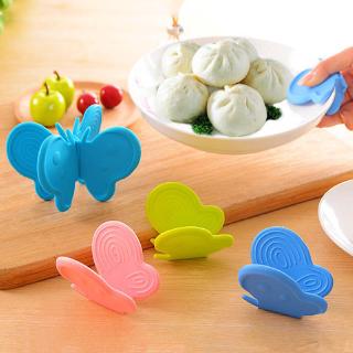Dụng cụ kẹp chén đĩa Houseeker bảo vệ ngón tay chống nóng không trượt hình bướm dùng cho lò vi sóng