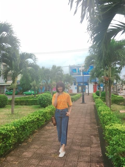 (Có sẵn) Quần jeans giật gấu phong cách Hàn | BigBuy360 - bigbuy360.vn