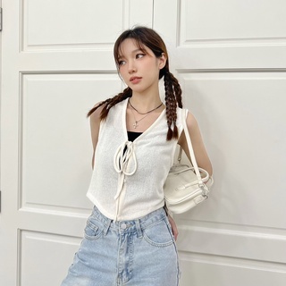 JANET STUDIO • Áo gile thắt dây Trắng