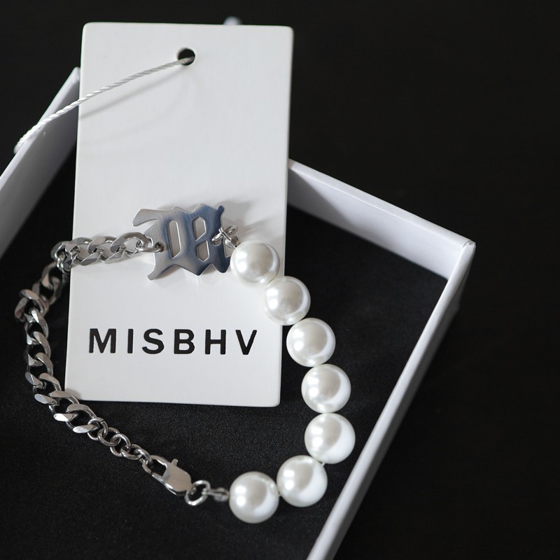 Vòng tay chuỗi hạt ngọc trai phối chữ đơn giản hợp thời trang