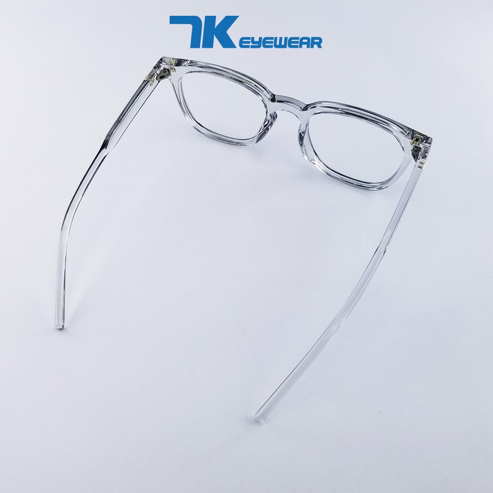 Gọng kính cận nam nữ mắt chữ nhật nhựa 7KKB màu đen, ghi xám. Tròng giả cận 0 độ có sẵn, chống ánh sáng xanh, tia UV