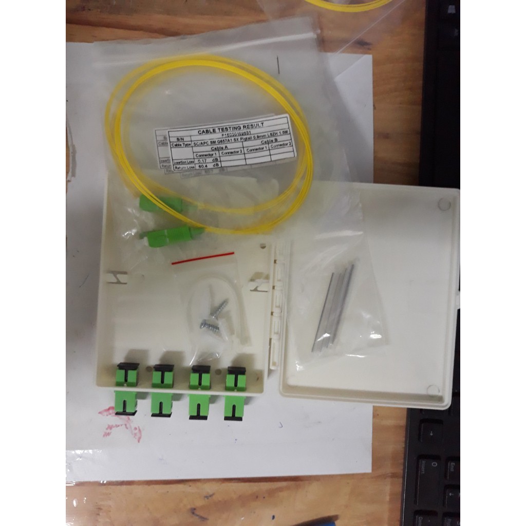 Hộp phối quang ODF 4FO full phụ kiện SC/APC giá chưa vat