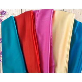 Quần phi bóng mặc áo dài