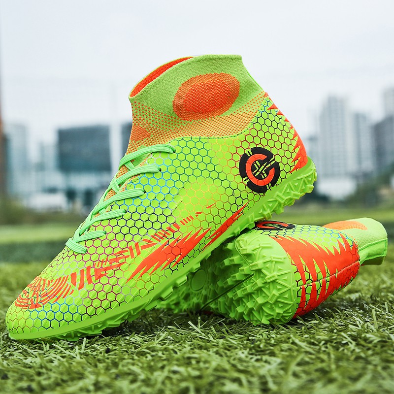 Giày đá bóng Futsal cổ cao có size 35-46 dành cho nam