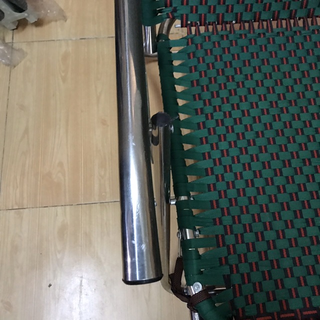 Ghế nằm tựa khung inox xịn