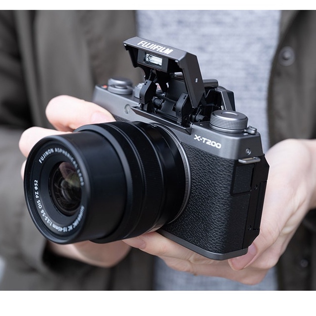 [Mã 153ELSALE2 giảm 7% đơn 300k] Máy ảnh Fujifilm X-T200 + Lens KIT XC15-45mm (Sản phẩm chính hãng)