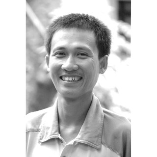 Sách: Hoa nở từ tâm - Trần Huy Minh Phương