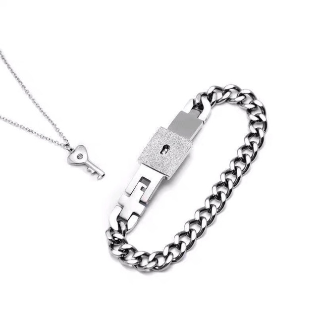 Vòng tay titan ổ khoá nam dây chuyền chìa khoá nữ