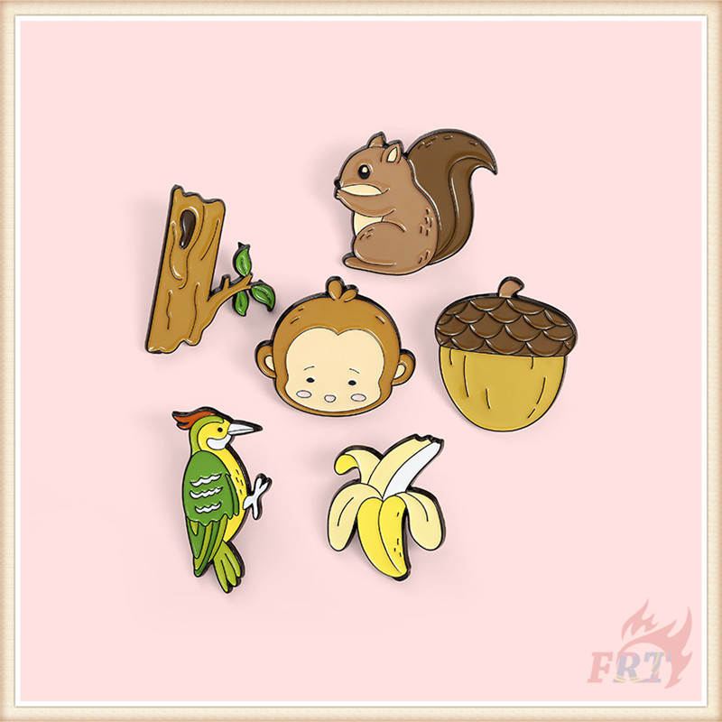 Ghim cài áo hình con sóc/ quả chuối/ khúc gỗ tự nhiên