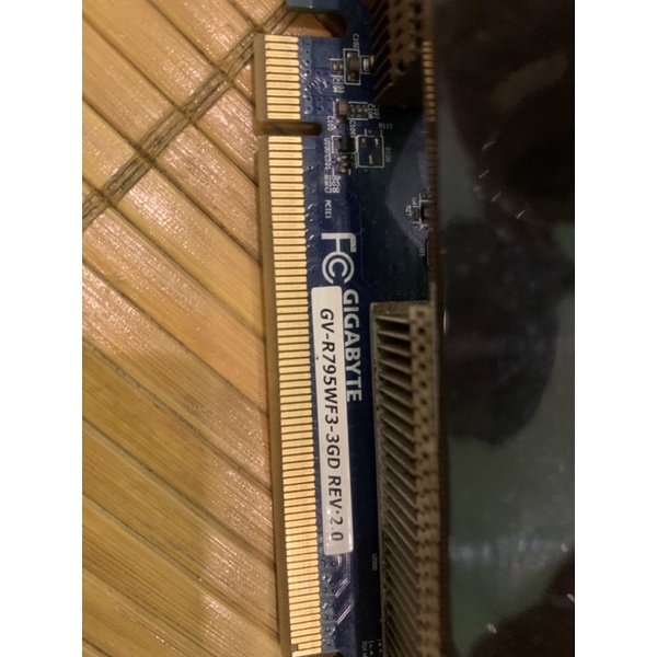 VGA Gigabyte hd7950 gb ddr5 | WebRaoVat - webraovat.net.vn