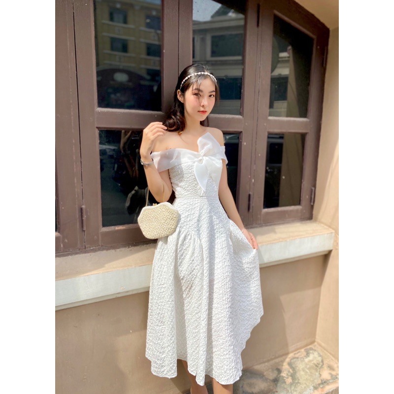 Snowie Dress, hai màu xanh trời và trắng Owlcat.chu o | BigBuy360 - bigbuy360.vn