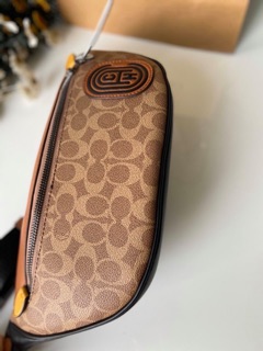 Túi bao tử Coach