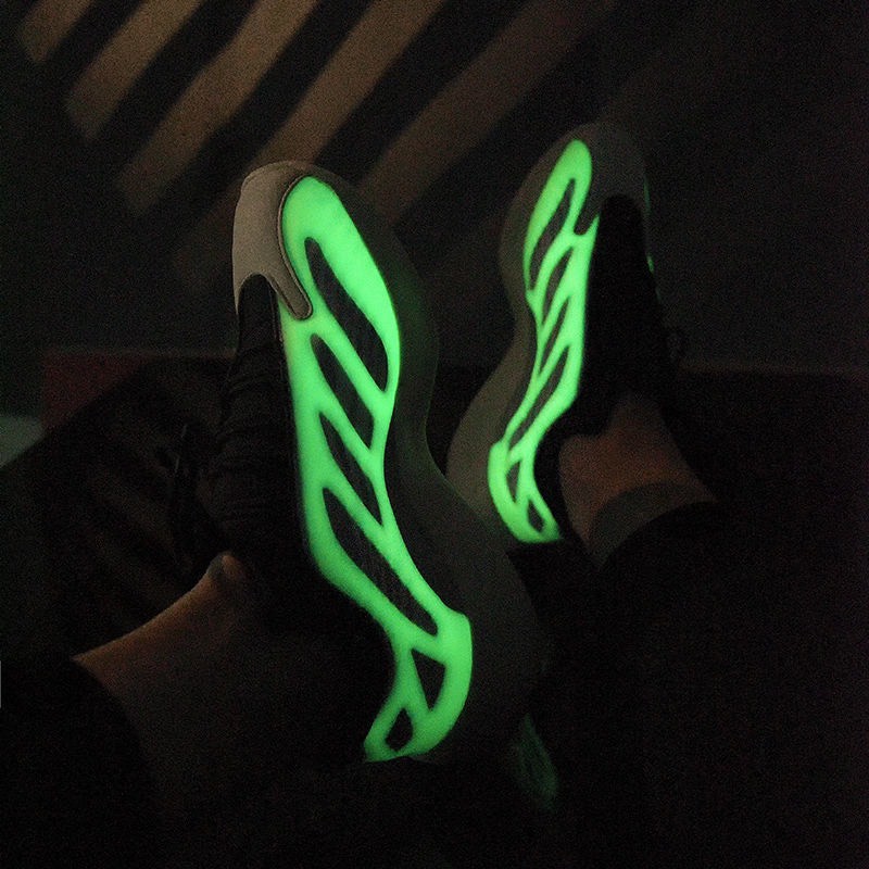 Giày thể thao Yz700 V3