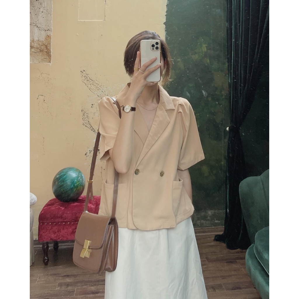 Áo blazer ngắn tay dáng croptop, áo khoác vest cộc tay dáng ngắn tay bồng túi hộp phong cách Hàn Quốc freesize | BigBuy360 - bigbuy360.vn