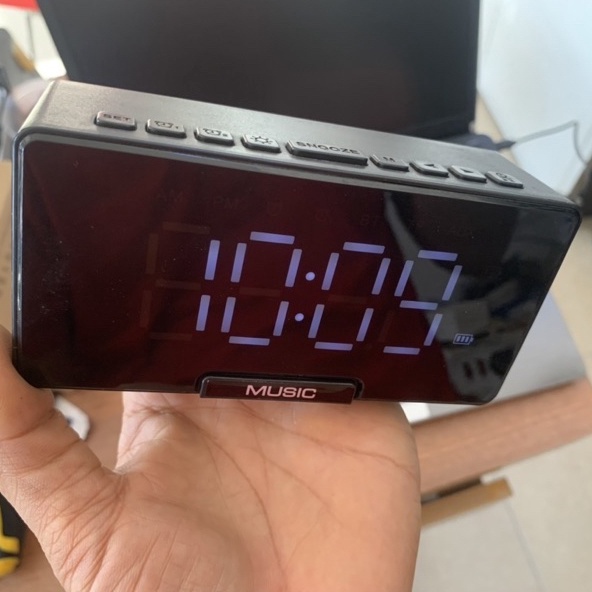 Loa Bluetooth không dây có đồng hồ báo thức, Âm Thanh to và bass êm kết nối điện thoại LapTop