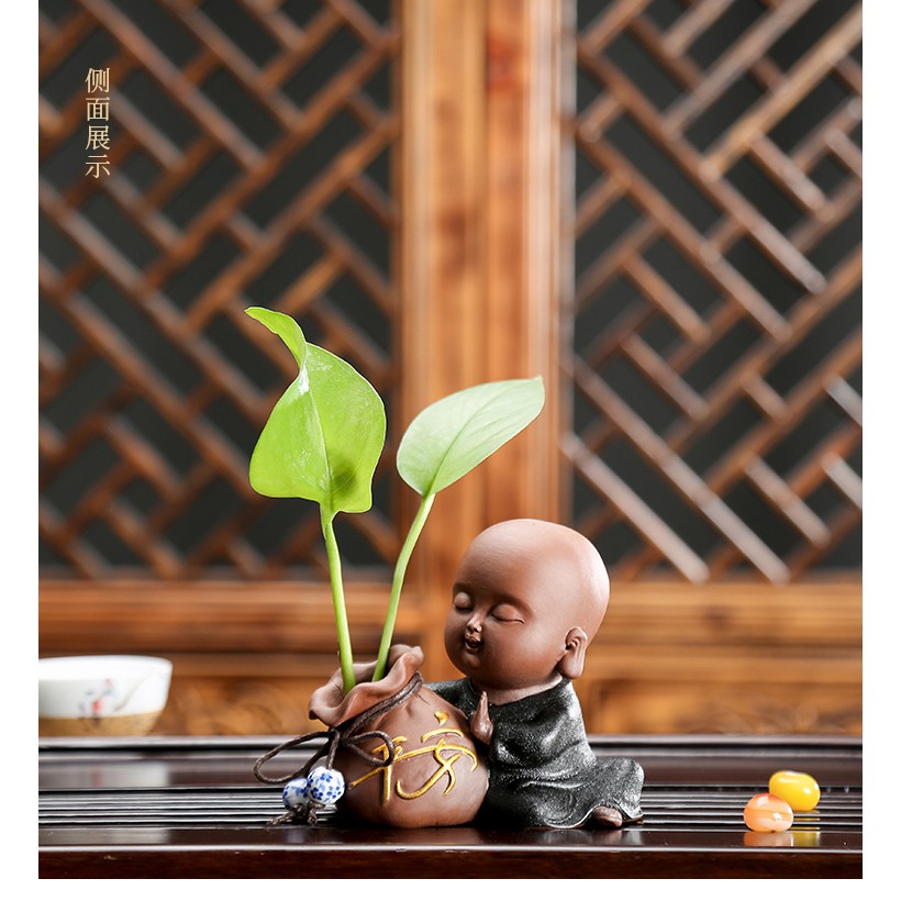 Tượng Chú Tiểu Bên Hồ Lô 2
