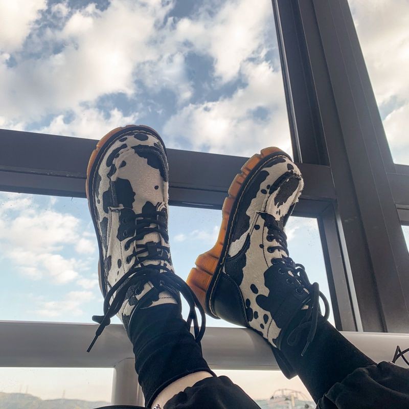 (SẴN) Boots ulzzang họa tiết bò sữa B78 | BigBuy360 - bigbuy360.vn