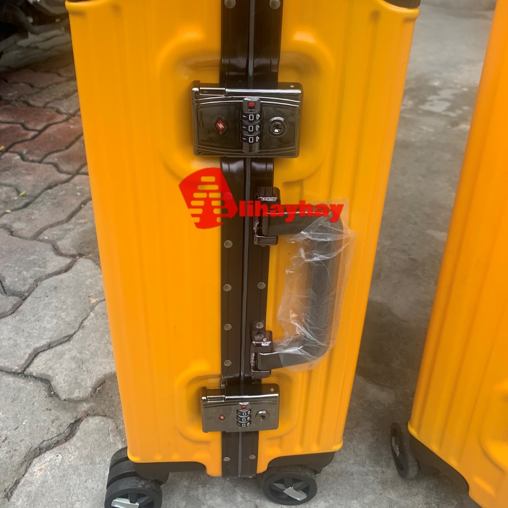 Vali size 20 khung nhôm MÀU VÀNG khóa sập góc vuông chống xước, chống va đậP