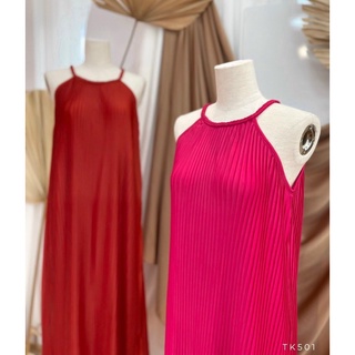 Đầm maxi dập ly cổ yếm