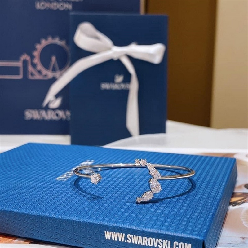 Lắc tay Swarovski hình trăng sao Vòng tay Swarovski Moon Sun