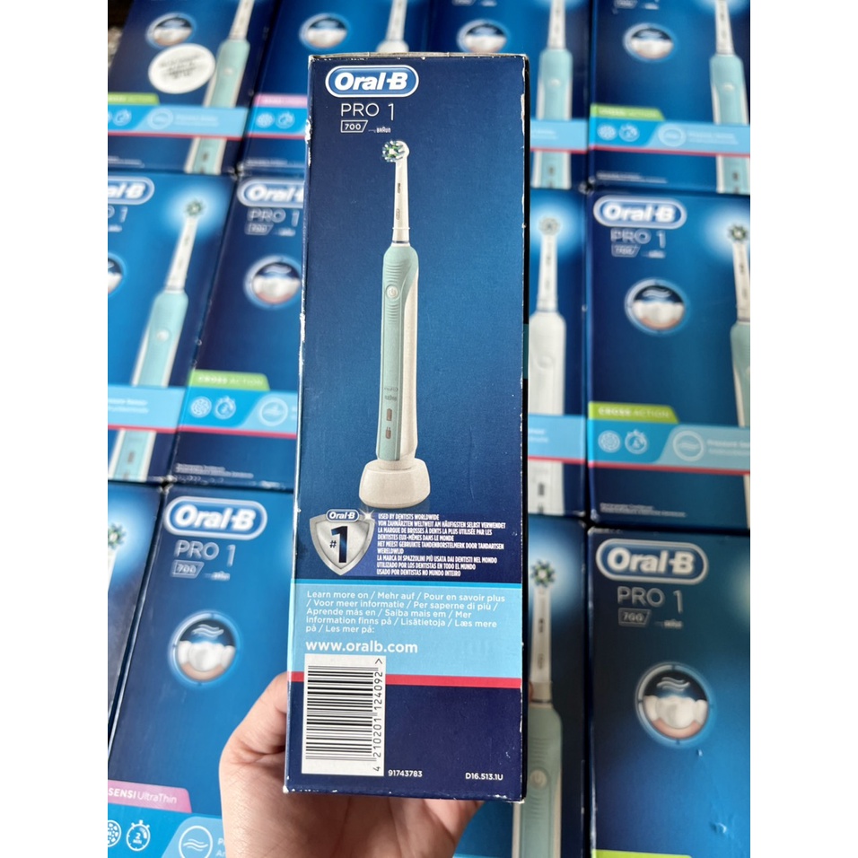 Bàn Chải Điện Oral-B Pro 1 700 - Cảm Biến Lực Chải, Công Nghệ Làm Sạch 3D Action, Nhiều Loại Đầu