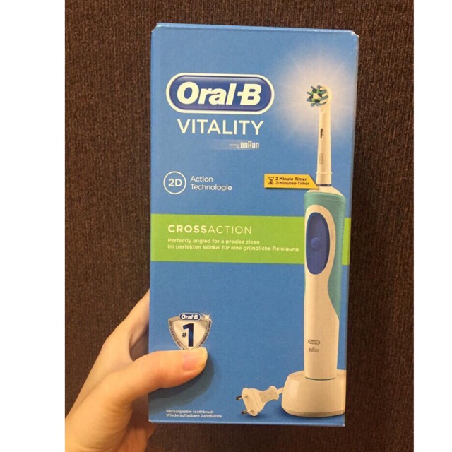 BÀN CHẢI ĐÁNH RĂNG ĐIỆN ORAL-B VITALITY BRAUN CỦA PHÁP