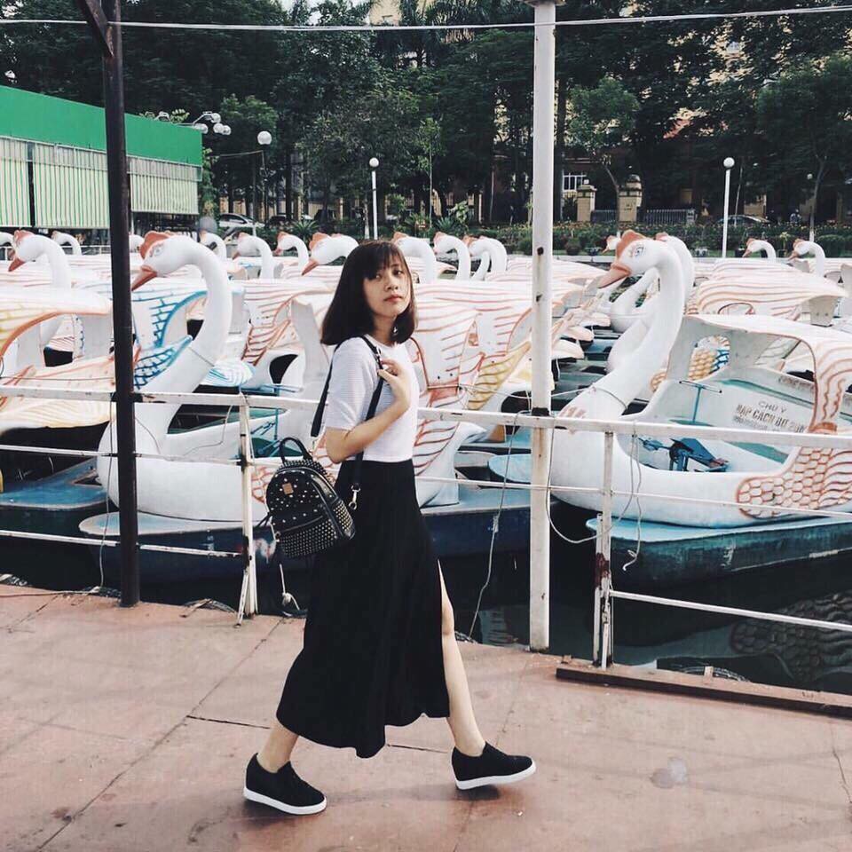 CHÂN VÁY MIDI XẺ TÀ CHÂN VÁY NỮ DÀI QUA GỐI CHẤT TUYẾT CÁT BAY BAY THỜI TRANG BANAMO FASHION CHÂN VÁY MIDI XẺ TÀ 592 | BigBuy360 - bigbuy360.vn