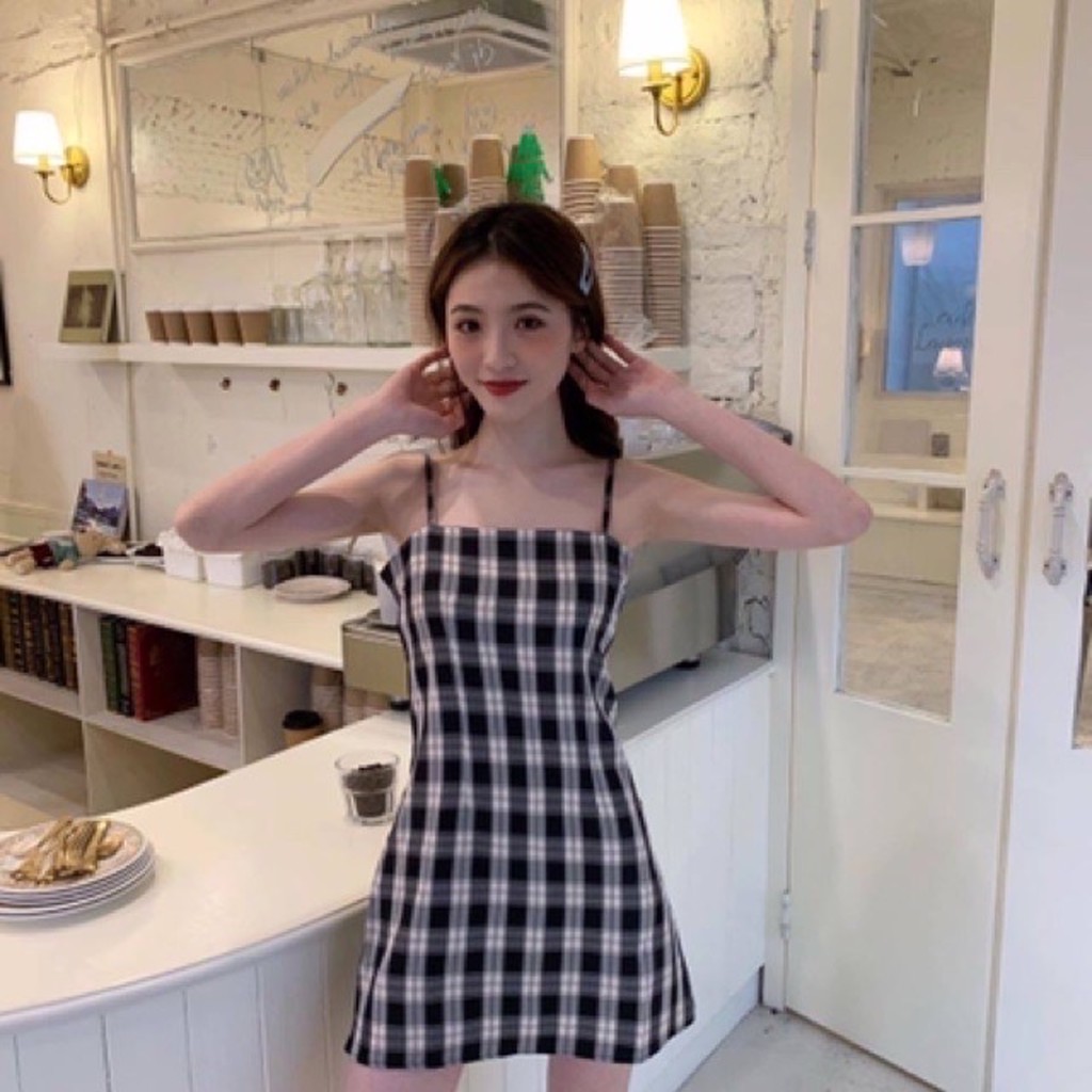 Váy 2 dây kẻ caro siêu xinh nhiều màu có sẵn | BigBuy360 - bigbuy360.vn